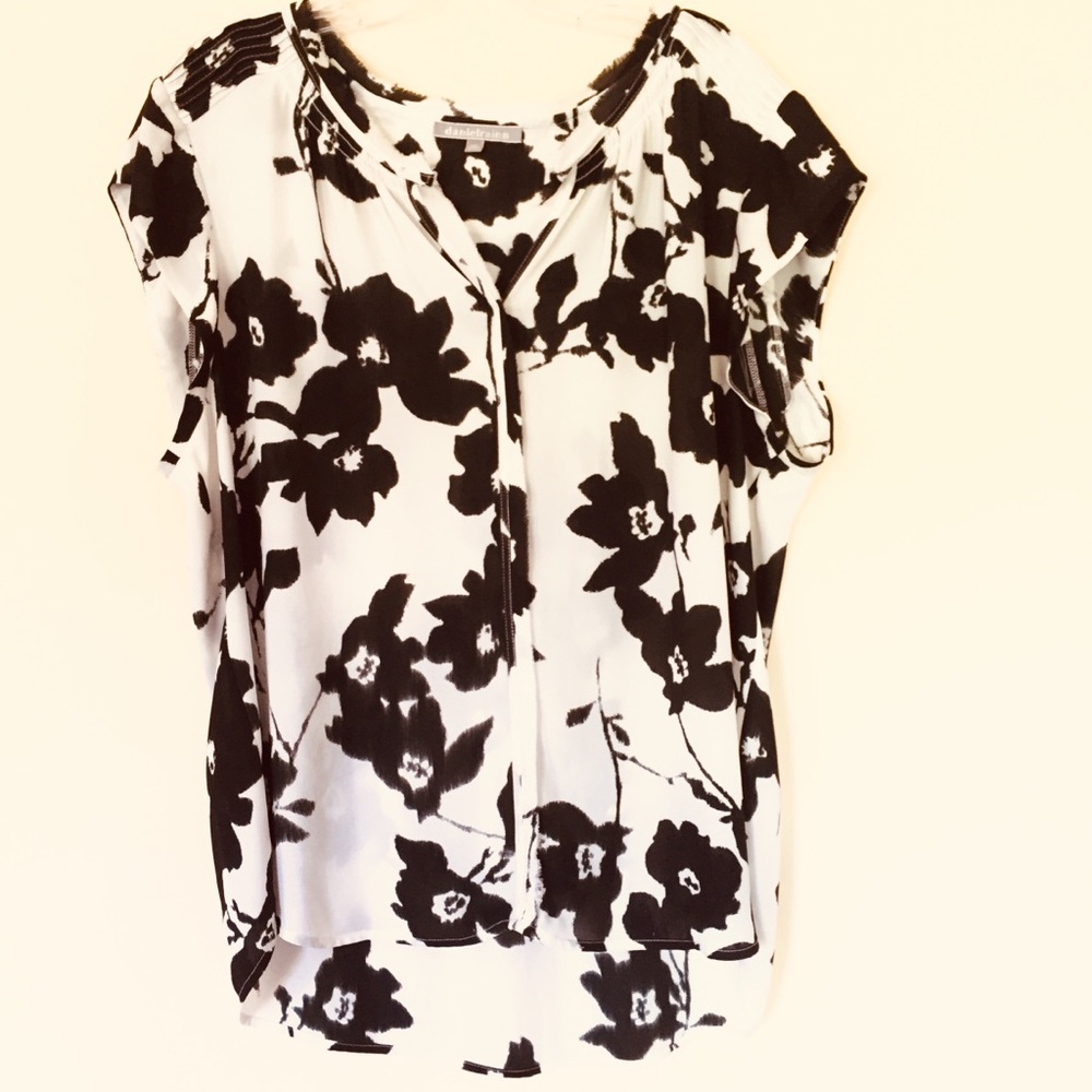 Black and White/Cream Top